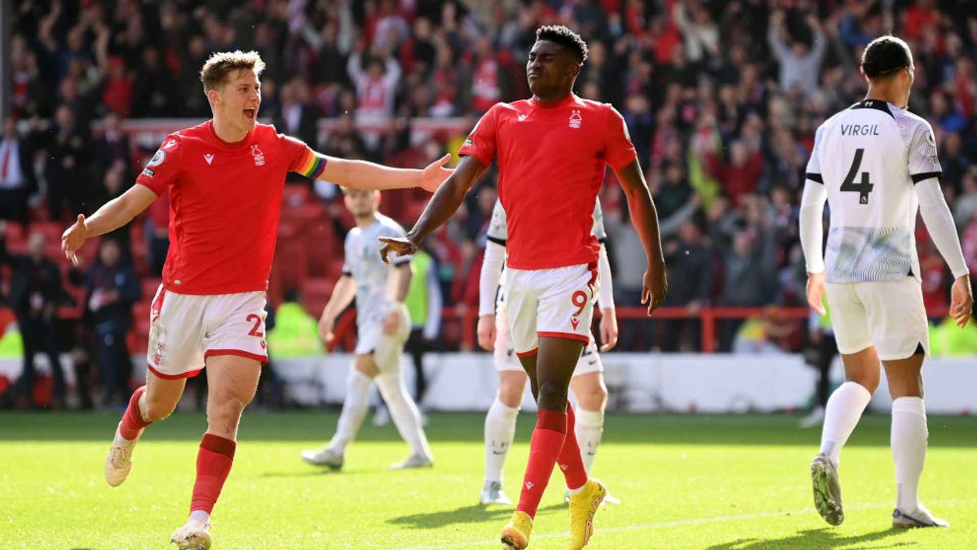 背后不仅仅 背后不仅仅